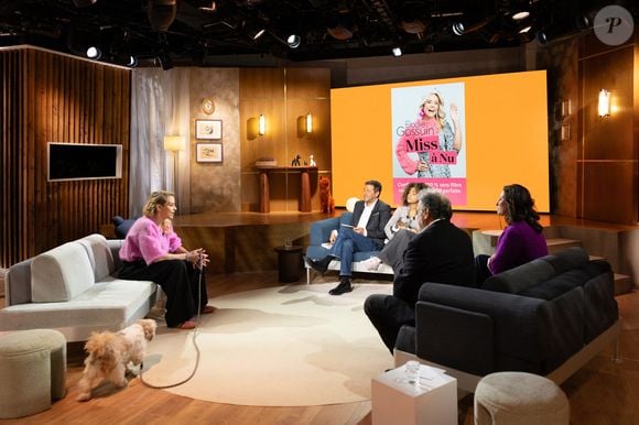 Elodie Gossuin, Bernard Montiel, Oli, Rapahël Mesrahi, Farah Kesri sur plateau de l'émission "Animalement Vôtre" présentée par Bernard Montiel et diffusée le 3 mai 2026 sur France 3, à Paris, France, le 13 janvier 2026. © Julien Sarkissian/Bestimage