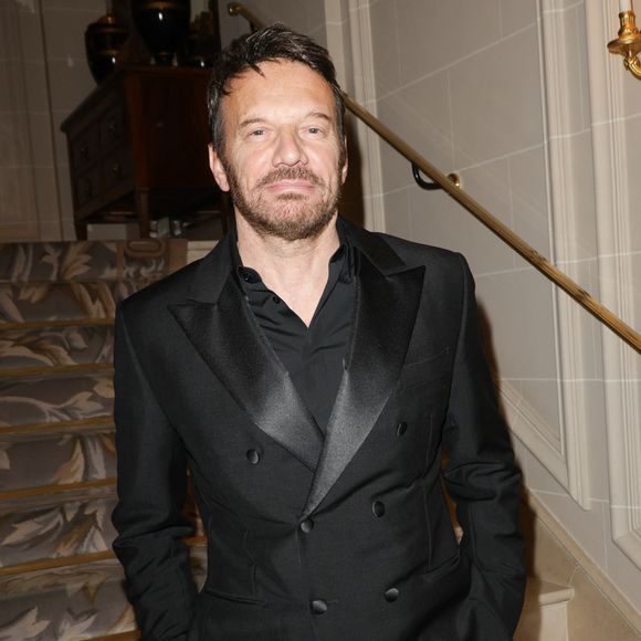 "Je n’ai pas forcément su bien me raconter quand il le fallait, mais ce n’est pas très grave parce que j’ai beaucoup appris", conclut-il avec une grande sincérité.

Samuel Le Bihan - 47ème édition du Gala "Best Awards" à l'hôtel Four Seasons Hôtel George V à Paris le 28 janvier 2025. © Coadic Guirec/Bestimage