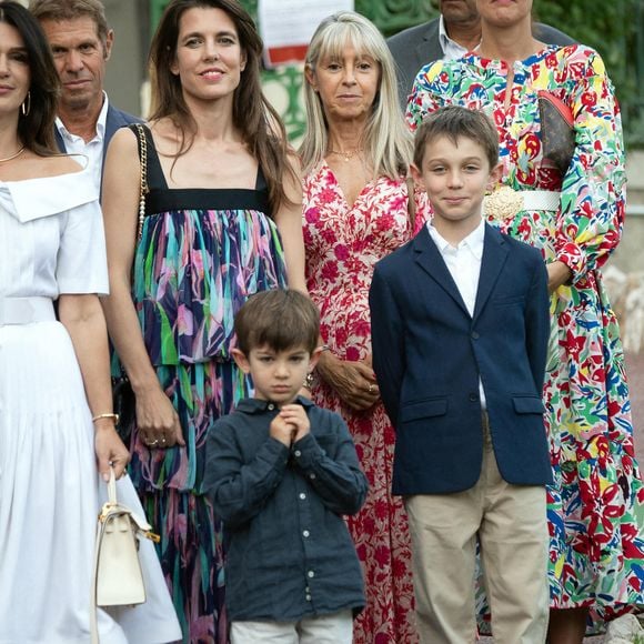 Charlotte Casiraghi, Raphael Elmaleh et Balthazar Rassam lors du traditionnel pique-nique de Monaco le 9 septembre 2023 à Monaco. Photo Pierre Villard/Pool/ABACAPRESS.COM