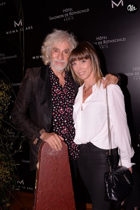 Louis Bertignac et sa femme Laetitia lors du 10ème anniversaire du Moma Group à l'hôtel Salomon de Rothschild à Paris le 5 septembre 2022.  

© Rachid Bellak/Bestimage