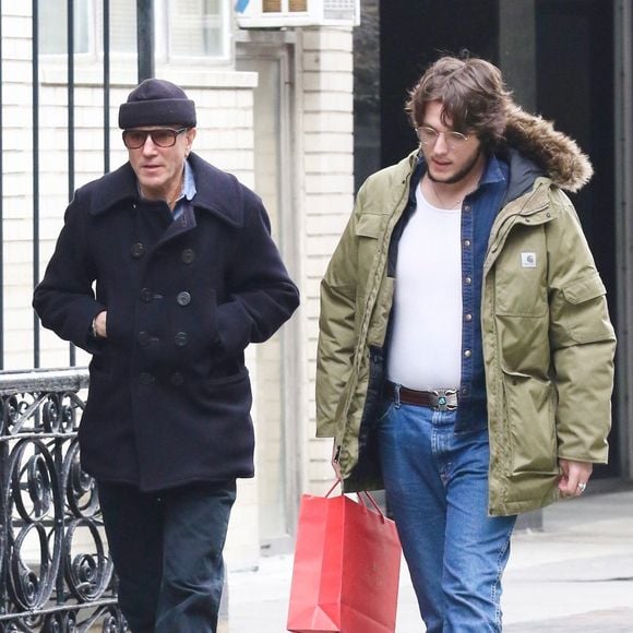 Daniel Day-Lewis et son fils Cashel à New York, le 22 février 2024. Backgrid USA / Bestimage