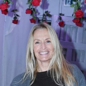 Estelle Lefébure - Le comédien Redouane Bougheraba inaugure son restaurant "Le Peaky" à Paris le 20 novembre 2024. © Rachid Bellak/Bestimage