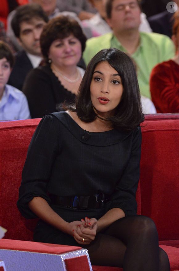 Leïla Bekhti dans Vivement Dimanche en 2011-