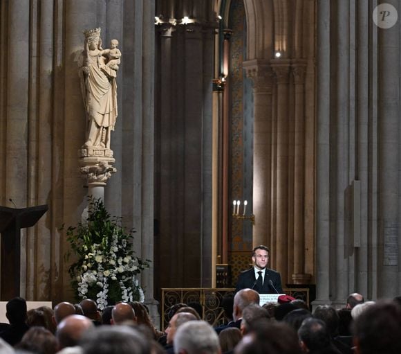 Emmanuel Macron, président de la République Française lors de la cérémonie de réouverture de la cathédrale Notre-Dame de Paris, le 7 décembre 2024. Joyau de l’art gothique, lieu de culte et de culture, symbole universel de la France et de son histoire, la cathédrale de Notre-Dame de Paris rouvre ses portes les 7 et 8 décembre, cinq ans après le terrible incendie qui l’avait ravagée le 15 avril 2019. © Eric Tschaen/Pool/Bestimage