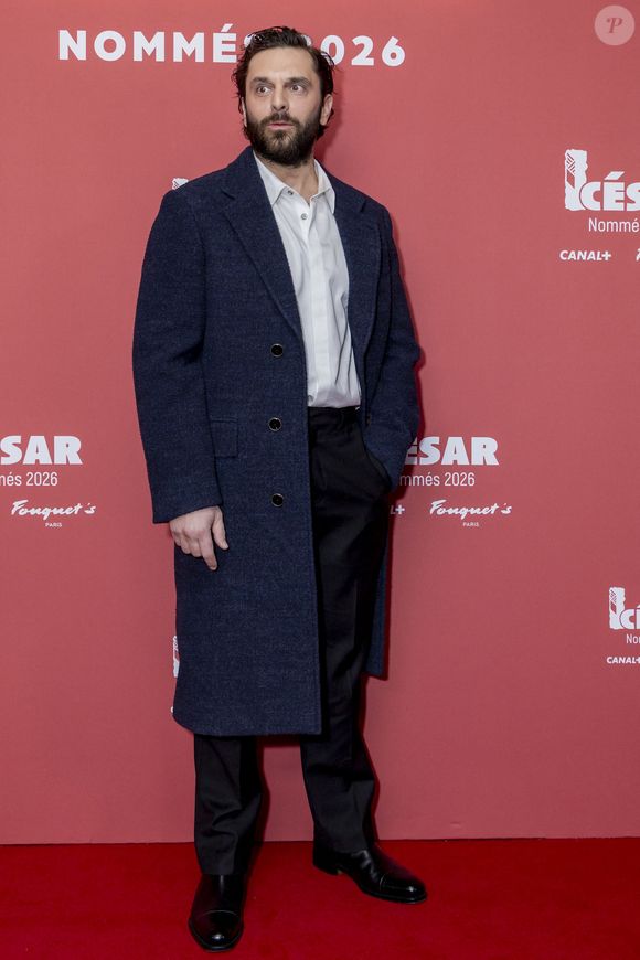 Située près de Dieppe, perchée, tournée vers l’horizon et à l’écart du bruit quotidien, cette demeure est désormais devenue une maison de famille. 

Pio Marmaï - Photocall du dîner des nommés aux César 2026 au Fouquet's Paris le 9 février 2026.

© Olivier Borde / Bestimage