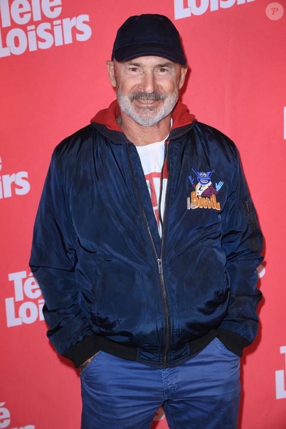 Vincent Lagaf' est ravi d'être devenu grand-père, même si cette naissance est arrivée au même moment que son pépin de santé, il espère se rattraper en devenant un papi présent...

Vincent Lagaf' assiste aux 'Tele Loisirs Awards 2025' à Paris, le 23 septembre 2025, France. Photo par Jerome Domine/Abaca