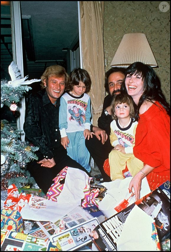 Johnny Hallyday fête noël chez Richard Anthony 1980 - © agence Bestimage