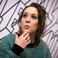 C'est rare ! Zaz parle de son mari déjà père d'une fille : "Il donne sans rien attendre en retour. Dans sa famille, ce sont des Mauriciens, ils sont tous comme ça"