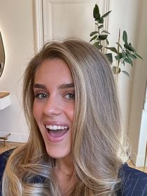 PORTRAIT Miss France 2026 : Qui est Léa Chabrel, la jeune femme à la chevelure de rêve et championne de France, élue Miss Midi-Pyrénées ?