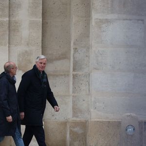 Son prédécesseur à Matignon, Michel Barnier, a lui aussi assisté à la cérémonie

Michel Barnier à la cérémonie des obsèques de Jean-Louis Debre à la cathédrale Saint-Louis des Invalides à Paris, France, le 10 mars 2025. Photo par Raphael Lafargue/ABACAPRESS.COM