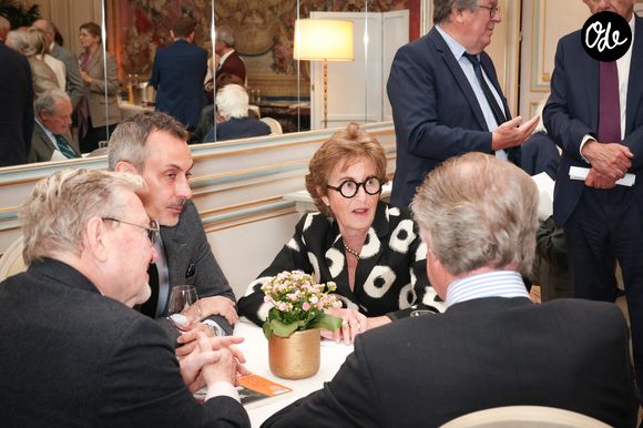 Exclusif - Marie-Claire de la Béraudière - Quelques semaines après avoir ouvert la Journée de l'Assemblée nationale dédiée à l'Engagement, le samedi 11 avril 2026, M.Ladreit de Lacharrière a reçu Y.Braun-Pivet pour un prestigieux dîner du Cercle de la Revue des Deux Mondes, le 8 juin 2026. 
© Jack Tribeca / Bestimage