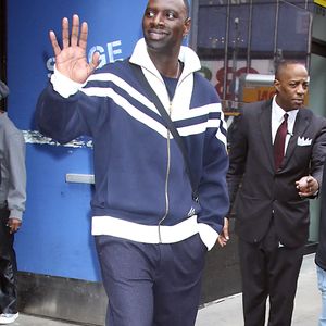 Omar Sy a intégré l’actionnariat et l’organigramme du Paris basketball 

Omar Sy a participé à l'émission Good Morning America à New York pour parler de son dernier film "Shadow Force", partageant des informations sur son rôle et le scénario plein d'action de ce film très attendu.



Sur la photo : Omar Sy