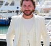Michaël Youn, qui est à retrouver ce jeudi soir sur TF1, aux côtés de Constance Gay, dans les deux derniers épisodes de "Flashback", est touché par une pathologie peu connue, à savoir la trichotillomanie.

Michael Youn - Photocall du film "Flashback" lors de la 26ème Edition du Festival de la Fiction de La Rochelle. 
© Patrick Bernard / Bestimage