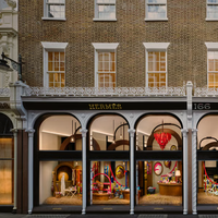 2000m², 55 pièces et des jardins : après 20 ans d'attente, Hermès ouvre une gigantesque maison en plein Londres