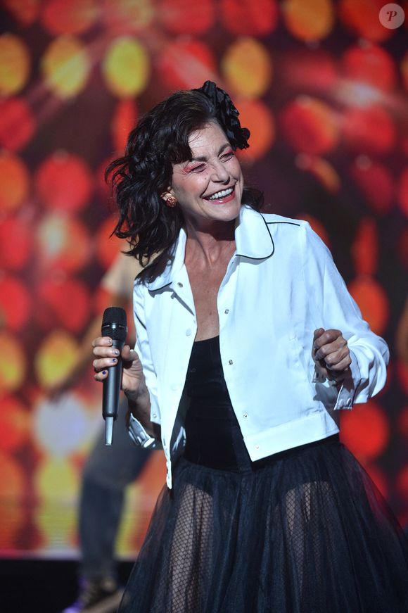 Exclusif - La chanteuse Lio - Enregistrement de l'émission "300 choeurs chantent Les tubes d'un jour" à Paris, qui sera diffusée le 19 mars 2021 sur France 3. Le 15 septembre 2020.
Crédit : Tiziano Da Silva / Bestimage