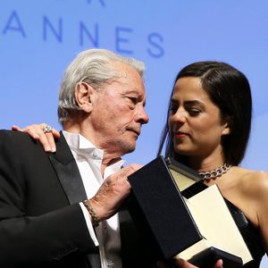 Alain Delon et sa fille Anouchka (Robe Elie Saab) - Remise de la Palme d'Honneur à Alain Delon lors du 72ème Festival International du Film de Cannes. On may 19th 2019
© Jacovides-Moreau / Bestimage