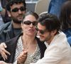 Elle se souvient : "J'ai eu une adolescence un peu compliquée, mes parents étaient souvent absents, absorbés par leur travail pour m’offrir le meilleur"

Pierre Niney et sa compagne Natasha Andrews en tribunes lors de la finale messieurs des Internationaux de France de Tennis de Roland Garros 2025 (jour 15), à Paris, France, le 8 juin 2025. © Cyril Moreau/Bestimage