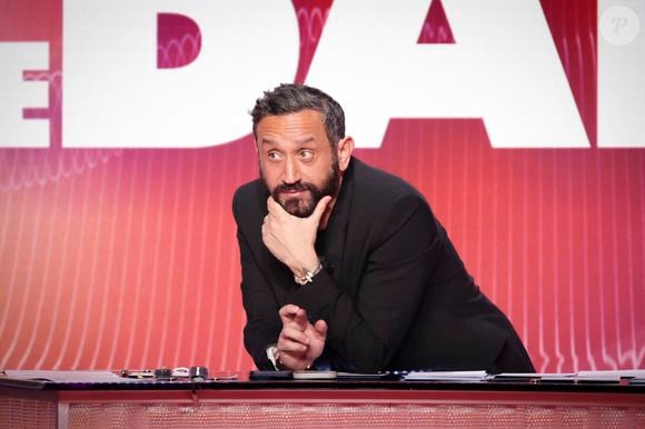 Exclusif - Cyril Hanouna, sur le plateau de l’émission « TPMP » présentée par C.Hanouna et diffusée en direct sur Youtube et sur toutes les box (SFR, FREE, Bouygues, MyCanal etc), Paris, France. © Jack Tribeca / Bestimage
