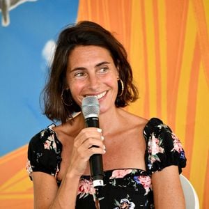 Alessandra Sublet lors de la 25ème édition du Festival du Livre de Nice, sous la présidence d'honneur de J. Julliard, historien, essayiste et journaliste à Nice le 17 septembre 2021.

© Bruno Bebert/Bestimage