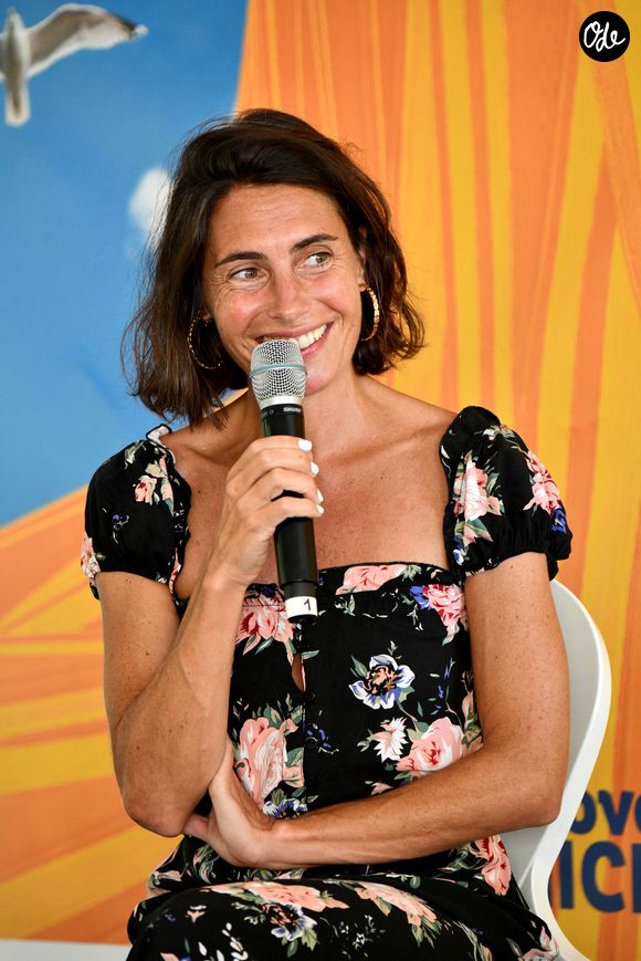 Alessandra Sublet lors de la 25ème édition du Festival du Livre de Nice, sous la présidence d'honneur de J. Julliard, historien, essayiste et journaliste à Nice le 17 septembre 2021.

© Bruno Bebert/Bestimage