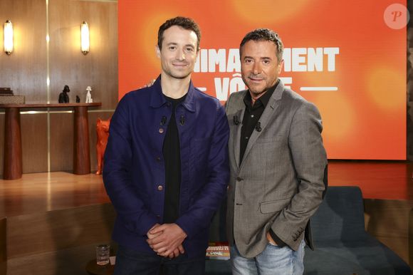 Hugo Clément et Bernard Montiel sur plateau de l'émission "Animalement Vôtre" présentée par B.Montiel et diffusée le 1er février 2026 sur France 3, à Paris, France, le 3 décembre 2025. © Jack Tribeca/Bestimage