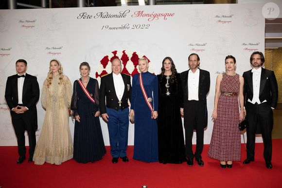 Gareth Wittstock, Beatrice Borromeo, Princesse Caroline de Hanovre, Prince Albert II de Monaco, Princesse Charlene de Monaco, Tatiana Santo Domingo, Andrea Casiraghi, Charlotte Casiraghi et Dimitri Rassam assistent au gala au Forum Grimaldi pendant les célébrations de la Fête Nationale à Monaco, le 19 novembre 2022 à Monaco, France. Photo by David Niviere/ABACAPRESS.COM