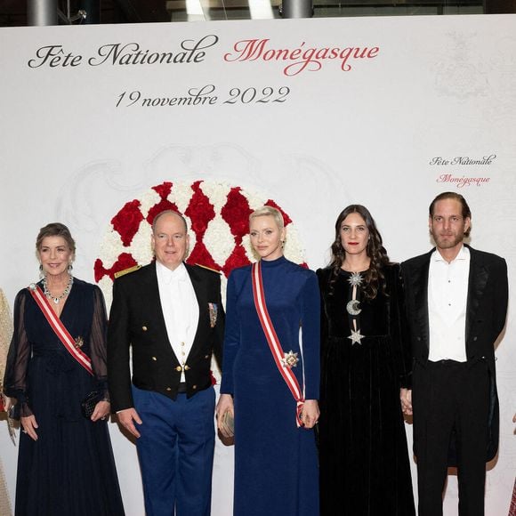Gareth Wittstock, Beatrice Borromeo, Princesse Caroline de Hanovre, Prince Albert II de Monaco, Princesse Charlene de Monaco, Tatiana Santo Domingo, Andrea Casiraghi, Charlotte Casiraghi et Dimitri Rassam assistent au gala au Forum Grimaldi pendant les célébrations de la Fête Nationale à Monaco, le 19 novembre 2022 à Monaco, France. Photo by David Niviere/ABACAPRESS.COM