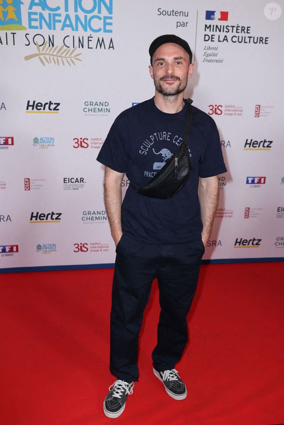 Plusieurs mois après avoir déjà évoqué ces abus dans plusieurs stories Instagram

Jerome Niel assiste à la 6e cérémonie "Action Enfance Fait Son Cinema" au Grand Rex le 12 juin 2023 à Paris, France. Photo par Jerome Dominé/ABACAPRESS.COM