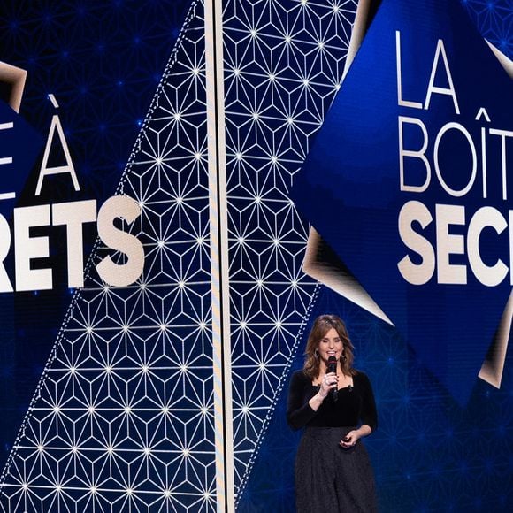 Exclusif - Faustine Bollaert lors de l'enregistrement de l'émission "La Boîte à secrets", présentée par F.Bollaert et diffusée le 16 janvier 2026 sur France 3, dans les studios du Lendit à Saint-Denis, France, le 16 décembre 2025. © Cyril Moreau/Bestimage