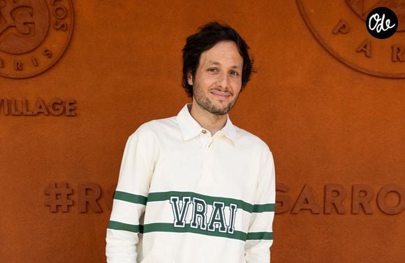 Le chanteur et sa compagne élargissent leur famille avec la naissance de leur deuxième enfant.

Vianney au village lors des Internationaux de France de Tennis de Roland Garros Paris. © Jacovides / Moreau / Bestimage