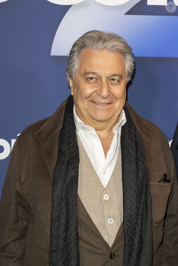 Il doit une partie de sa carrière au succès des "Bronzés font du ski".

Christian Clavier lors de la première de "Cocorico 2" à Paris le 31 mars 2026.  Photo Eliot Blondet / ABACAPRESS.COM