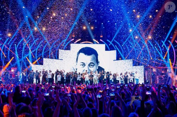 Fidèle à la troupe depuis 2021, il a pris part à plusieurs moments forts du spectacle.

La troupe des Enfoirés à l'occasion du spectacle "Musique !" donné à Strasbourg en janvier 2018. Le show a été diffusé sur TF1 le 9 mars 2018. Photo par