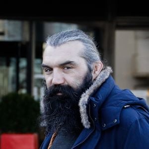 Sébastien Chabal quitte l'hôtel qui abrite les artistes des Enfoires. Le 30e anniversaire du spectacle se tiendra à l'Arkea Arena. Bordeaux, France, 28 janvier 2019. Photo par Thibaud Moritz/ABACAPRESS.COM
