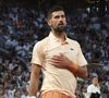 Roland-Garros bat son plein et Novak Djokovic y fait sensation, bien au-delà des courts. 

Giovanni Mpetshi Perricard (FRA) Vs Novak Djokovic (SRB) - Internationaux de France de Tennis de Roland Garros. © Michael Baucher/PsnewZ/Bestimage