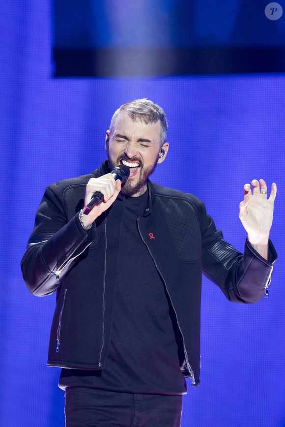 Christophe Willem lors de l'enregistrement de la soirée "Les 30 ans du sidaction - la soirée événement" au Grand Rex à Paris diffusée le 23 mars 2024 sur France 2
Photo par Cyril Moreau / Coadic Guirec / Bestimage