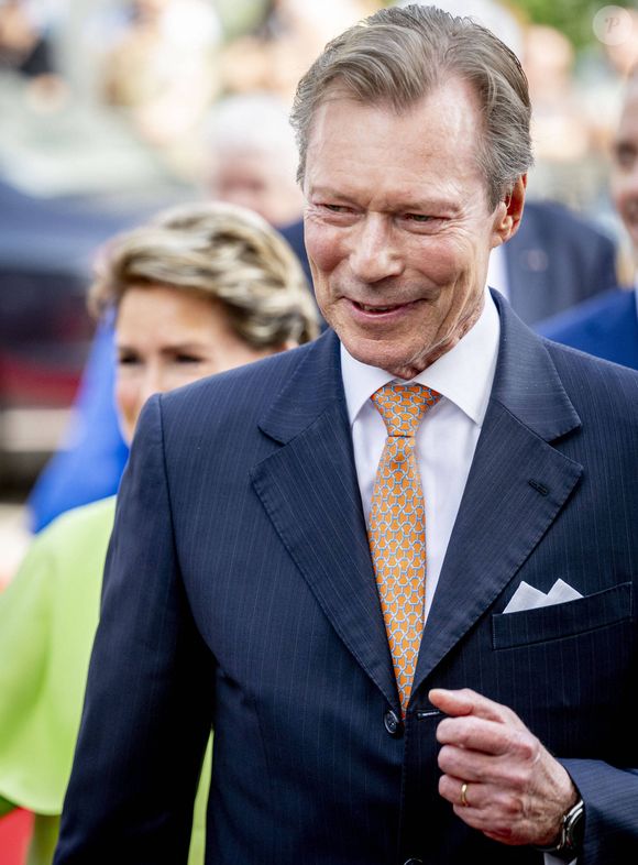 Le Grand-Duc Henri de Luxembourg, visite du couple grand-ducal à Esch-sur-Alzette dans le cadre des célébrations de la Fête nationale 2025 et du 25e anniversaire du règne du Grand-Duc Henri au Luxembourg.   ©Dana Press / Bestimage