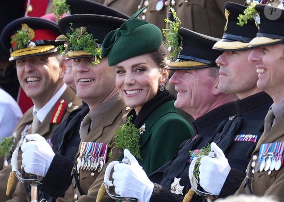 Kate Middleton assiste au défilé de la Saint-Patrick des Irish Guards à la caserne de Mons, Aldershot.
Julien Burton / Bestimage
