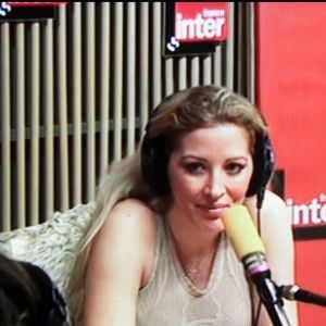 Loana invitée de l'émission "Comme on nous parle" de Pascale Clarck sur France Inter. © AGENCE / BESTIMAGE