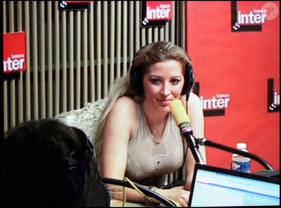 Loana invitée de l'émission "Comme on nous parle" de Pascale Clarck sur France Inter. © AGENCE / BESTIMAGE