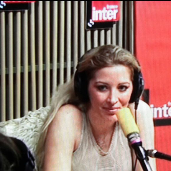 Loana invitée de l'émission "Comme on nous parle" de Pascale Clarck sur France Inter. © AGENCE / BESTIMAGE