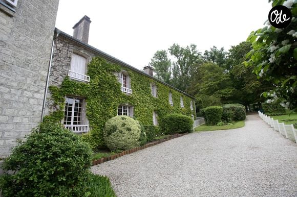 Illustration - La Boisserie, résidence personnelle du général Charles de Gaulle à Colombey-les-Deux-Églises, en Haute-Marne, est un musée ouvert au public dont le propriétaire est son fils, l'amiral Philippe de Gaulle. Colombey-les-Deux-Églises, le 18 juin 2016