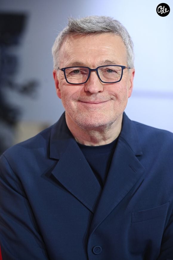 Exclusif - Laurent Ruquier lors de l'enregistrement de l'émission "Vivement dimanche" au studio Rive Gauche, présentée par M.Drucker avec une diffusion sur France 3 le 8 mars 2026, à Paris, France, le 25 février 2026. © Guillaume Gaffiot/Bestimage