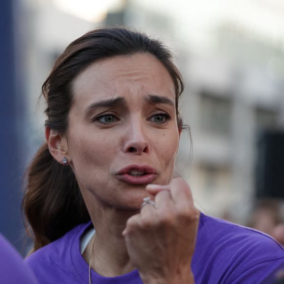 À tel point que certains choix qui affectent le domaine médical lui font mal. "Je suis écoeurée", partage-t-elle ce vendredi 9 mai. 

Marine Lorphelin (Miss France 2013) lors de la journée paralympique 2022 place de la bastille à Paris le 8 octobre 2022.

© Gaëlle Mobuchon / Panoramic / Bestimage