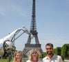 L'ancien champion de canoë-kayak intègre le conseil d'administration de Christian Dior en tant qu'administrateur indépendant.

Exclusif - Audrey Duval, Virginie Coupérie-Eiffel, Tony Estanguet posent devant le cheval métallique Zeus lors de la 12ème édition du Paris Eiffel Jumping au pied de la Tour Eiffel sur le Champ-de-Mars à Paris, France le 21 juin 2026 © Tiphaine Lebely / Bestimage