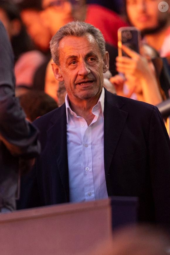 Nicolas Sarkozy - Les joueurs du PSG célèbrent leur titre de Champion d'Europe au Parc Des Princes à Paris, le 1er juin 2025.
© Cyril Moreau/Bestimage