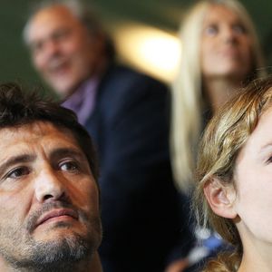 Bixente Lizarazu et Claire Keim assistant au match de football de première division française, Girondins de Bordeaux Vs FC Nantes au stade Chaban-Delmas à Bordeaux, sud-ouest de la France le 9 mai 2015 . Photo by Bernard-Salinier/ABACAPRESS.COM