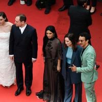 Juste avant la montée des marches à Cannes, une actrice et réalisatrice française se fait voler sa robe