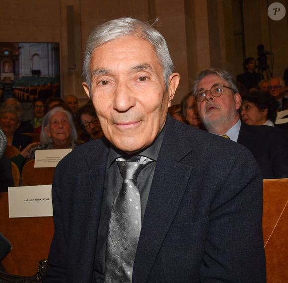 L'écrivain a quitté sa maison d'édition historique

L'écrivain franco-algérien Boualem Sansal lors de la remise du prix Cino Del Duca à l'écrivain franco-algérien B.Sansal à l'Académie française de Paris, France, le 4 décembre 2025. © Alexandre Fay/PixPlanete/Bestimage