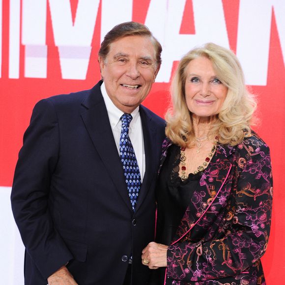 Exclusif - Jean-Pierre Foucault et sa compagne Evelyne Jarre lors de l'enregistrement de l'émission Vivement dimanche au studio Rive Gauche, présentée par M.Drucker et diffusée sur France 3 le 11 mai 2025, à Paris, France, le 5 mai 2025. © Guillaume Gaffiot/Bestimage
