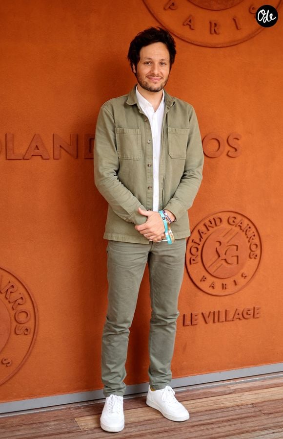 Le chanteur Vianney au village lors des Internationaux de France de Tennis de Roland Garros 2025, à Paris, France, le 6 juin 2025. © Jacovides-Moreau/Bestimage